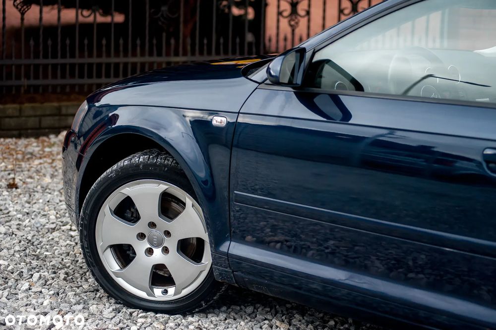 Audi A3 3-drzwiowe 1.6 Ambition - 25