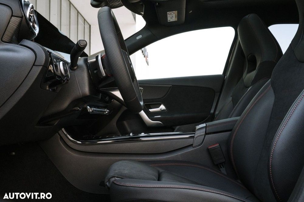 Mercedes-Benz A 220 - 12