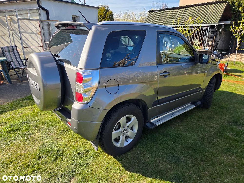 Suzuki Grand Vitara 1.6 De luxe - 3