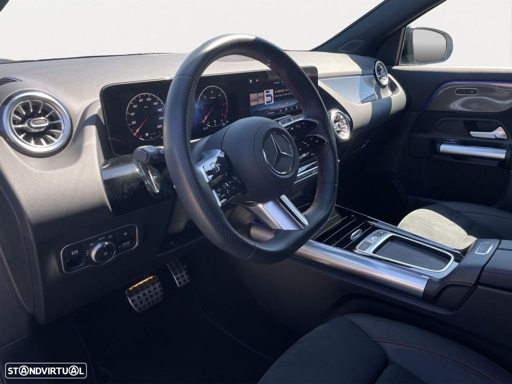 Mercedes-Benz GLA 180 d - 9