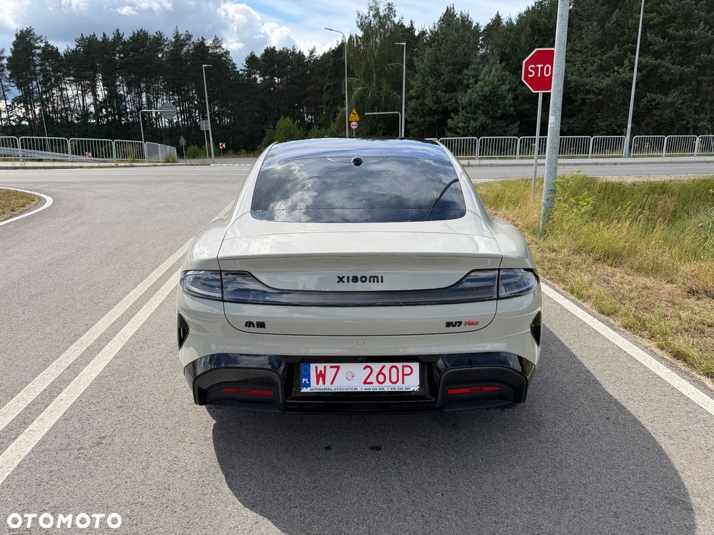 Xiaomi SU7 - 3