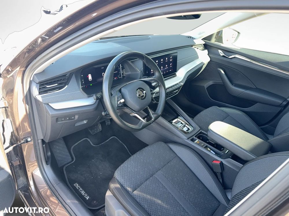 Skoda Octavia Combi 2.0 TDI DSG Style - 9