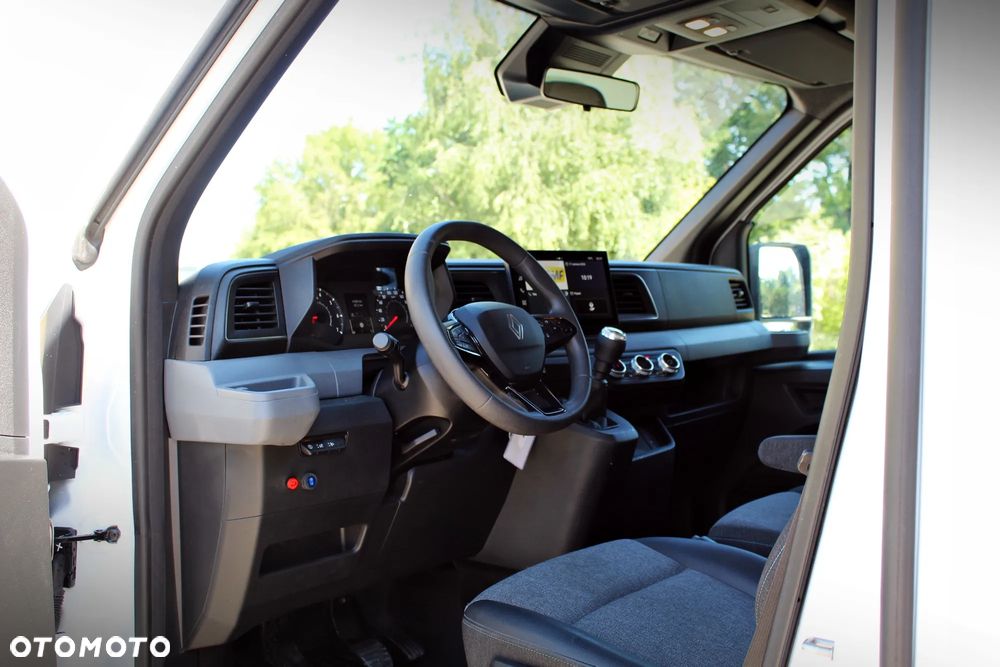 Renault Master kontener Gruau 9eup + winda BAR 750kg - 15