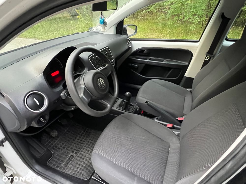Volkswagen up! - 5