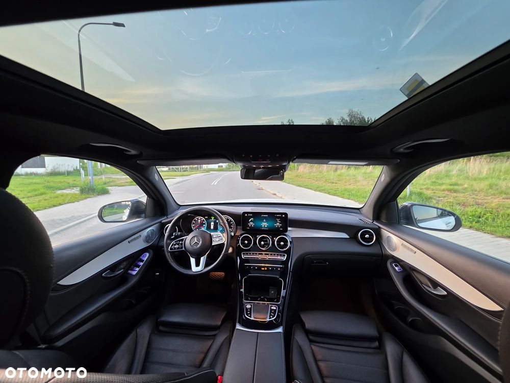 Mercedes-Benz GLC 200 4Matic 9G-TRONIC AMG Line - 12