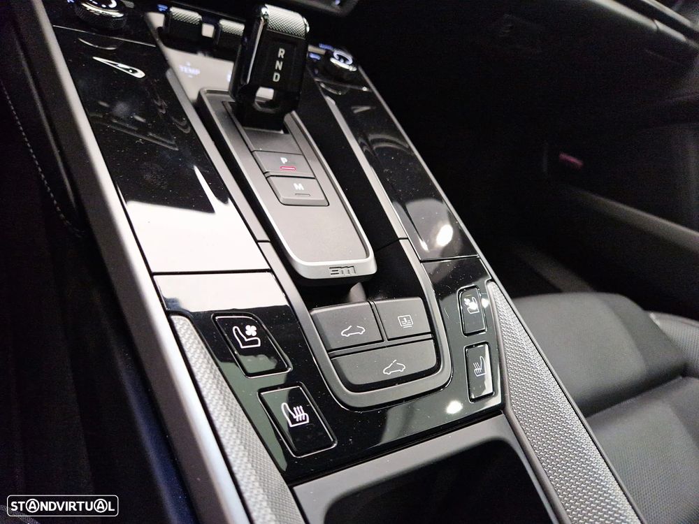 Porsche 911 (992) Carrera - 28