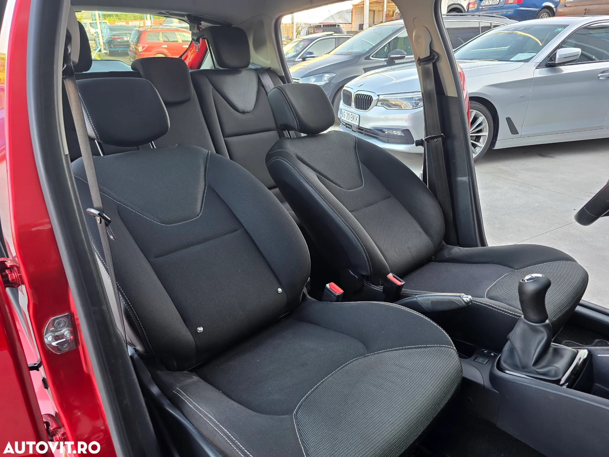 Renault Clio TCe 90 Limited - 12