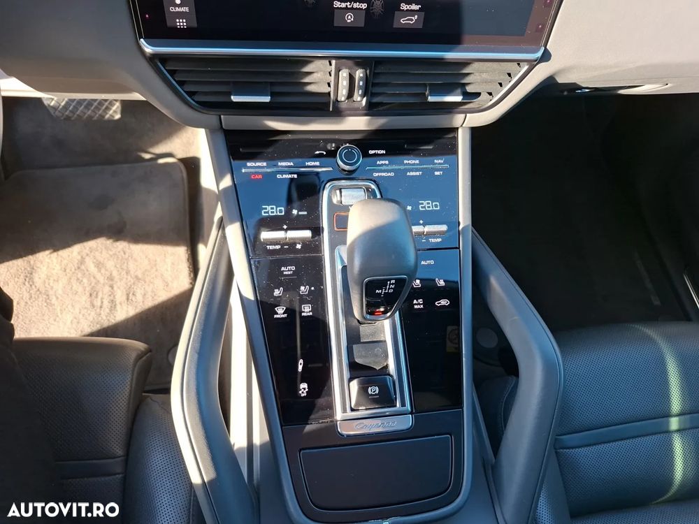 Porsche Cayenne Coupe - 14