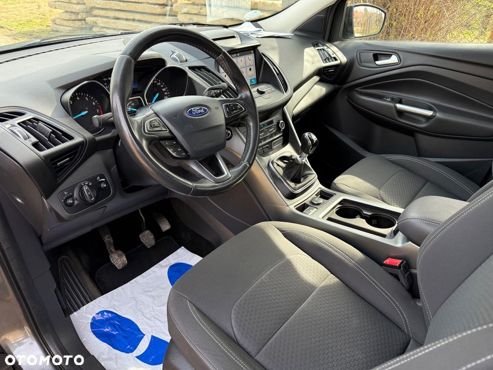 Ford Kuga - 9