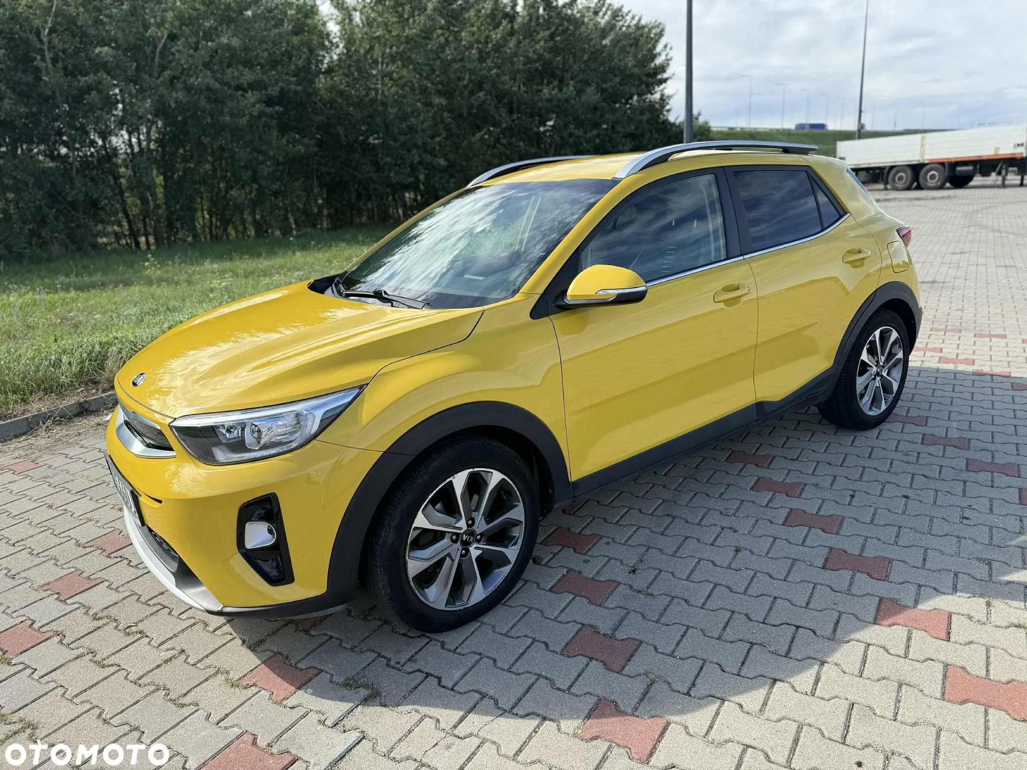 Kia Stonic 1.6 CRDi SCR L - 1