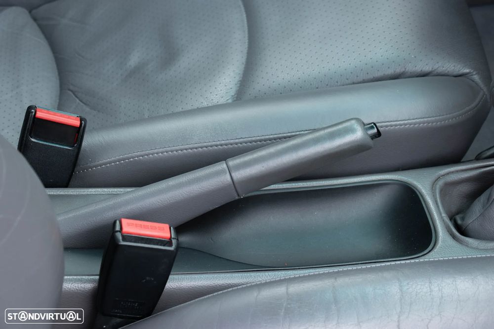 Porsche 911 (993) Coupé 3.6 Carrera 2 - 30