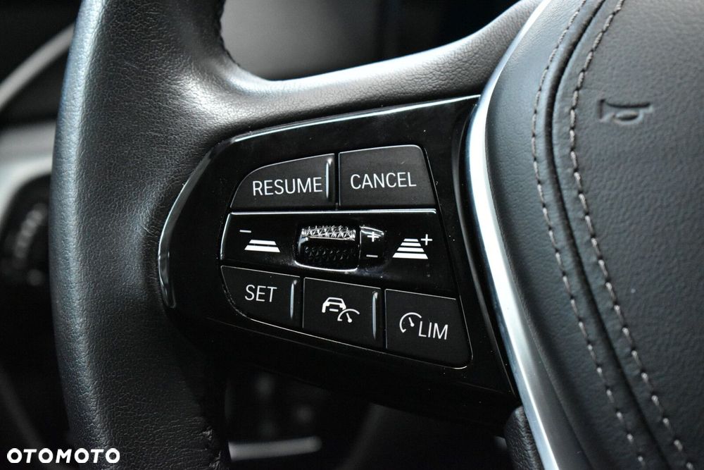 BMW Seria 5 - 16