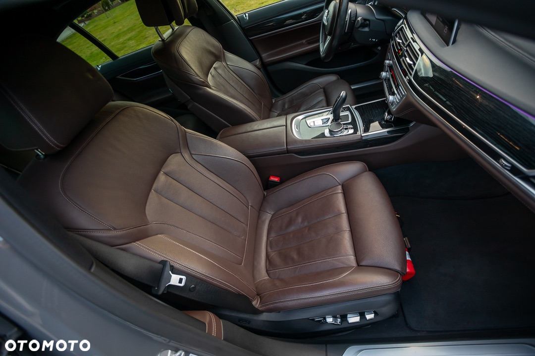 BMW Seria 7 - 21