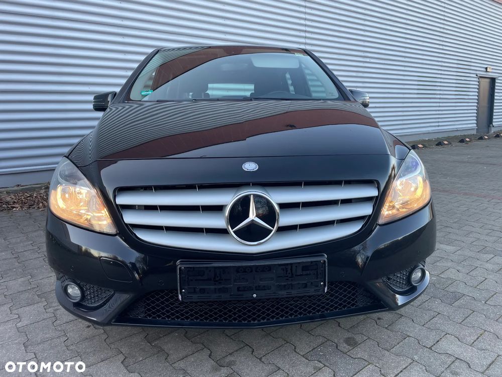 Mercedes-Benz Klasa B 180 Edition - 8