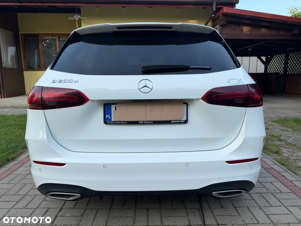 Mercedes-Benz Klasa B 200 d AMG Line 8G-DCT - 6