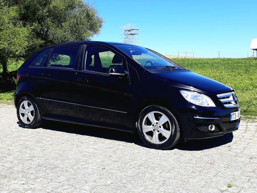 Mercedes-Benz B 200 CDI - 4