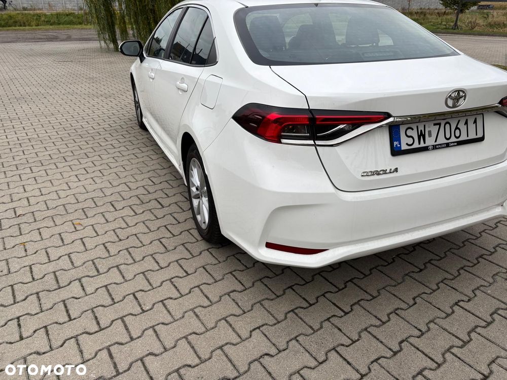 Toyota Corolla - 10