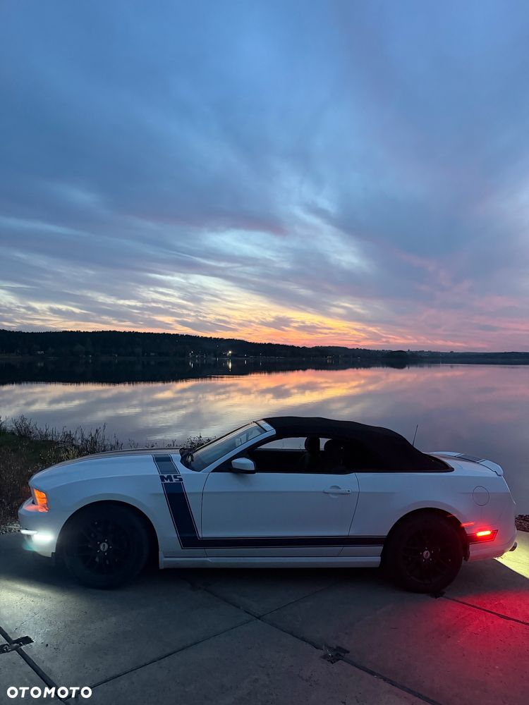 Ford Mustang - 3
