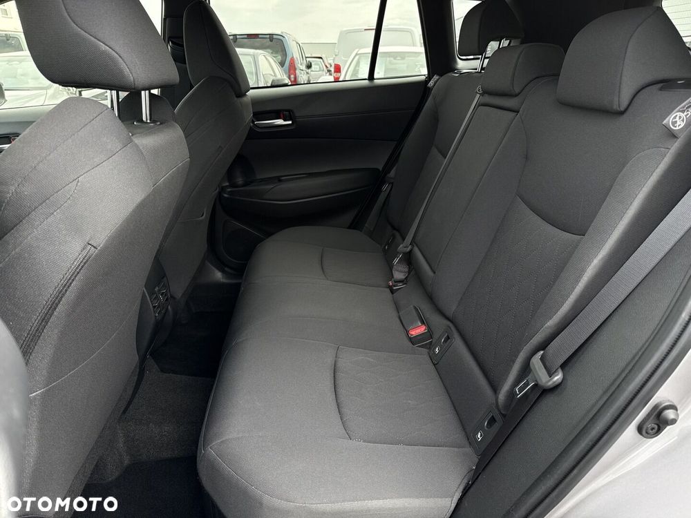 Toyota Corolla Cross - 12