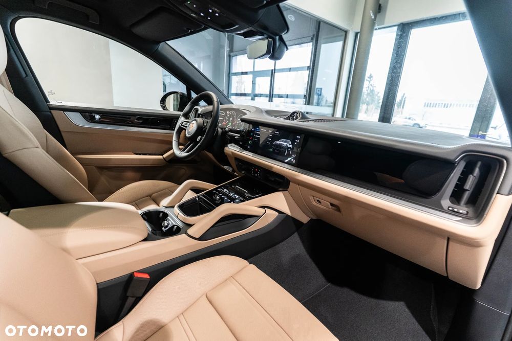 Porsche Cayenne S E-Hybrid PHEV - 31