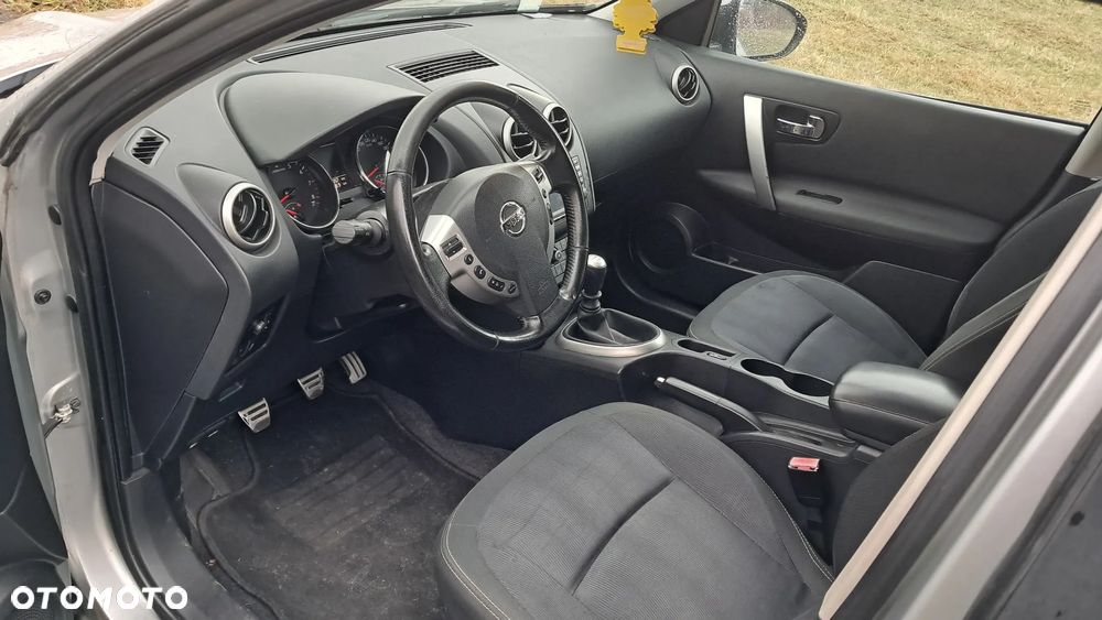 Nissan Qashqai - 8