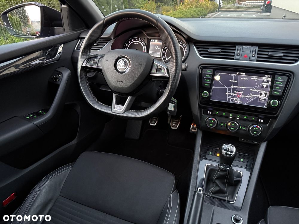 Skoda Octavia 2.0 TDI RS - 8