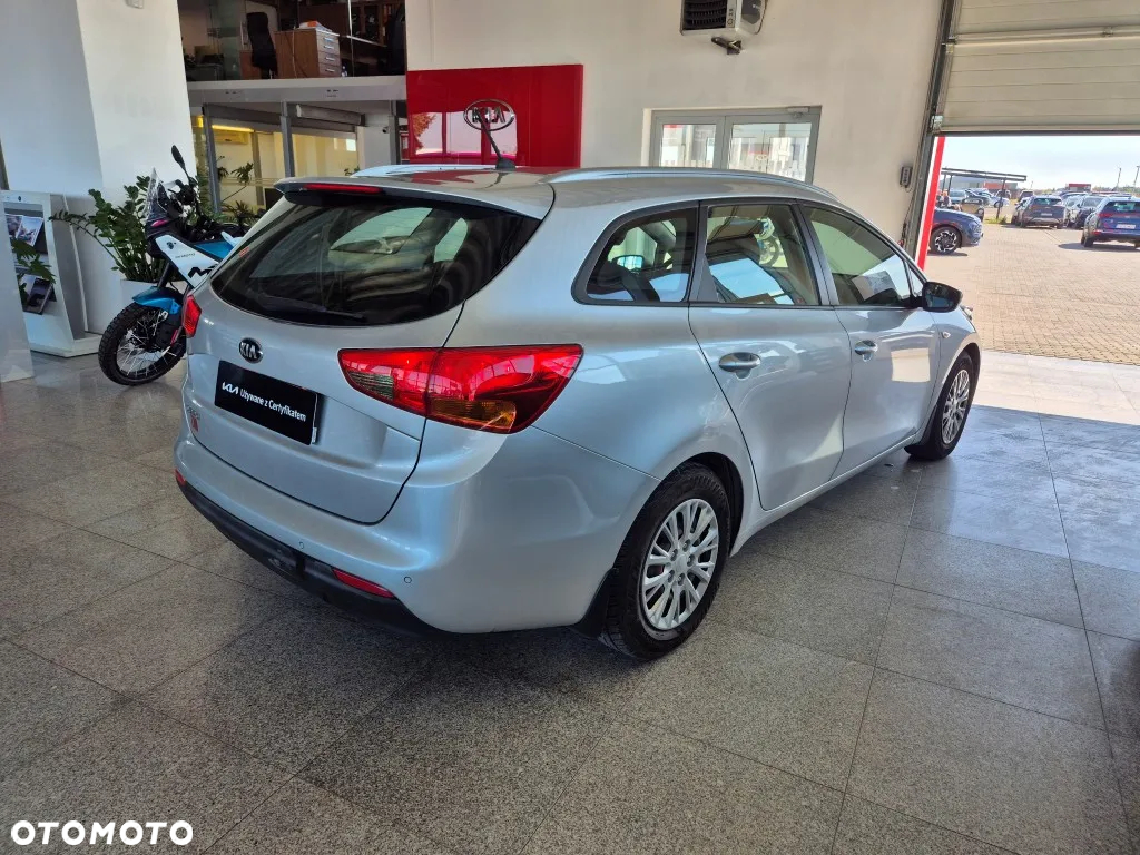 Kia Ceed Cee'd 1.6 GDI M - 9