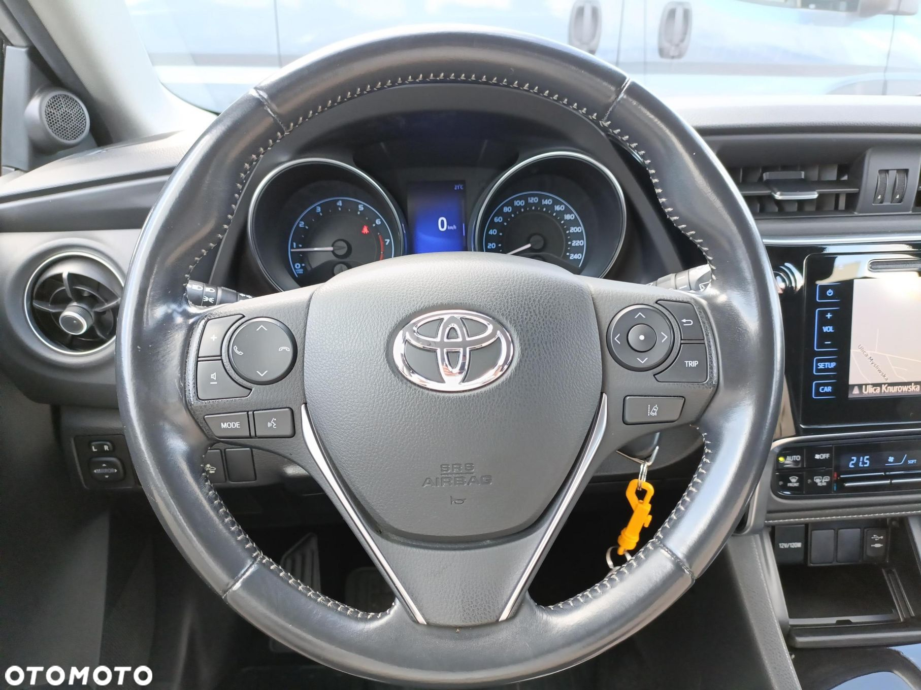 Toyota Auris - 18