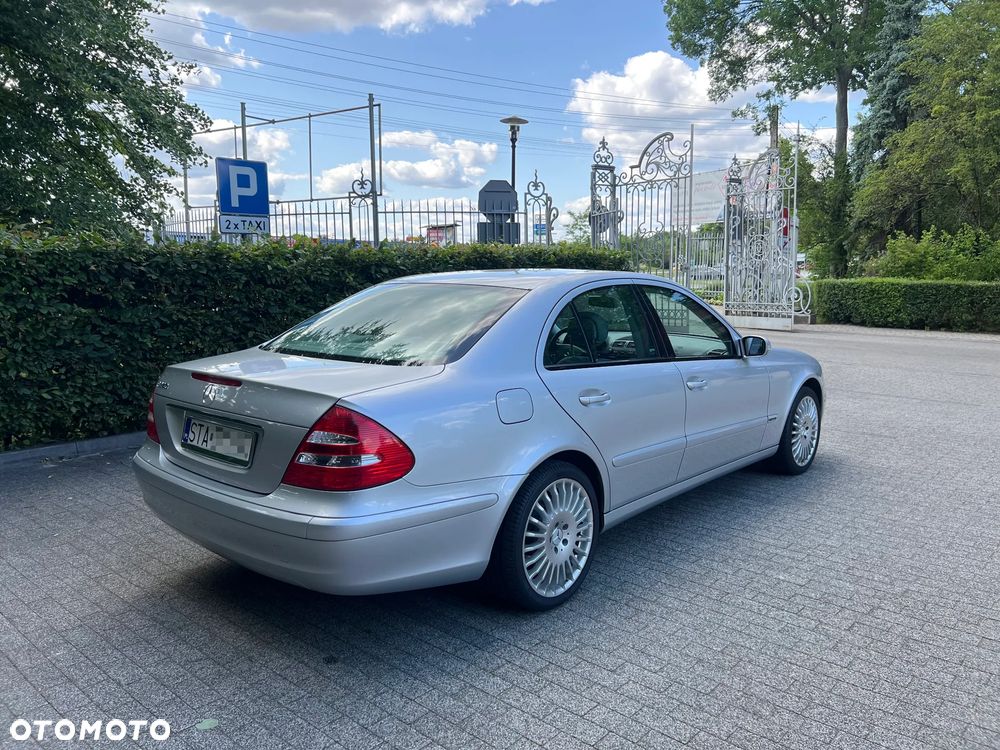 Mercedes-Benz Klasa E - 7