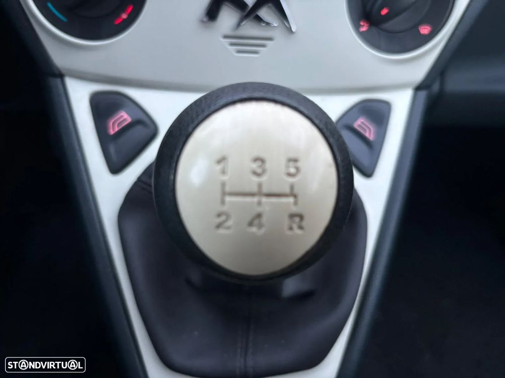 Ford KA 1.2 Titanium X - 23