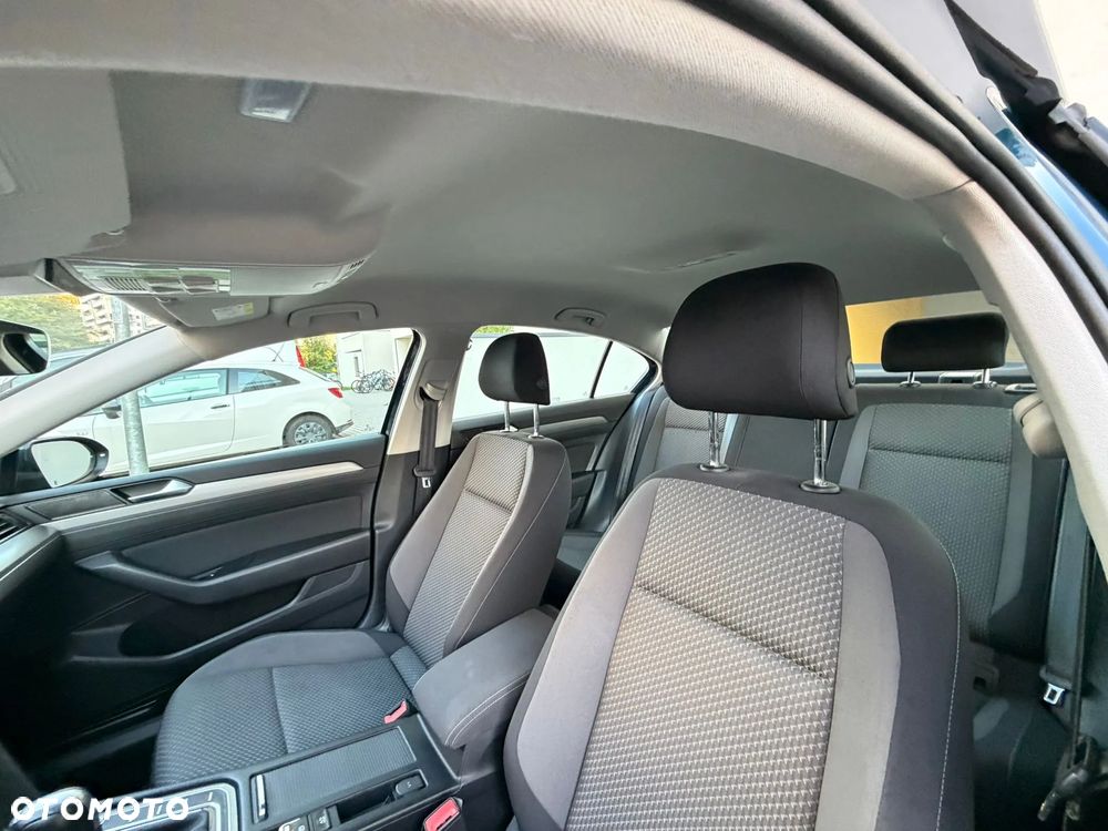 Volkswagen Passat 1.5 TSI EVO Business DSG - 25