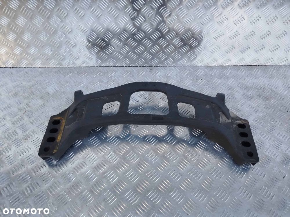 BELKA ZAWIESZENIA SKRZYNI BIEGÓW SCANIA SUPER - 2