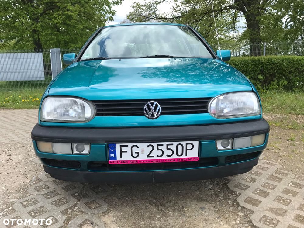 Volkswagen Golf - 3