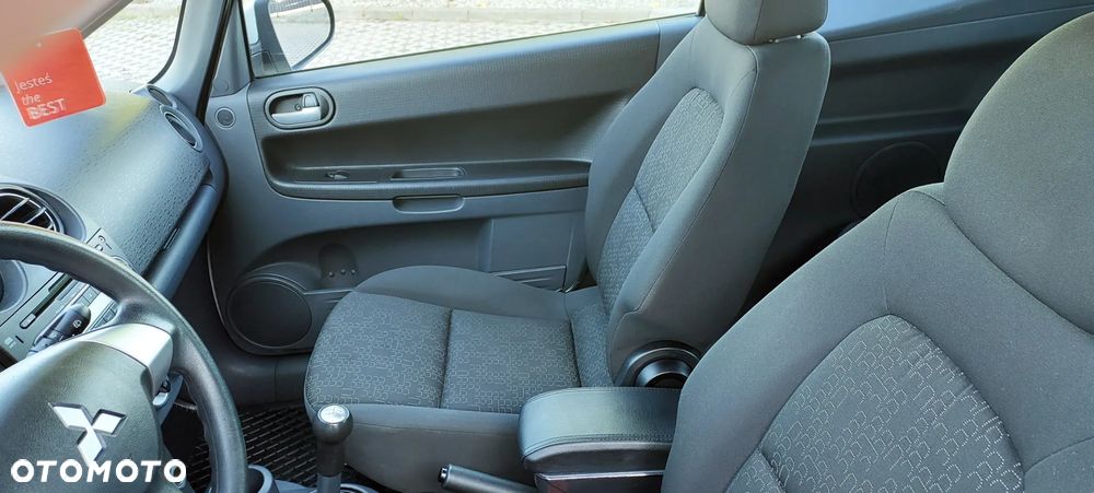 Mitsubishi Colt - 33