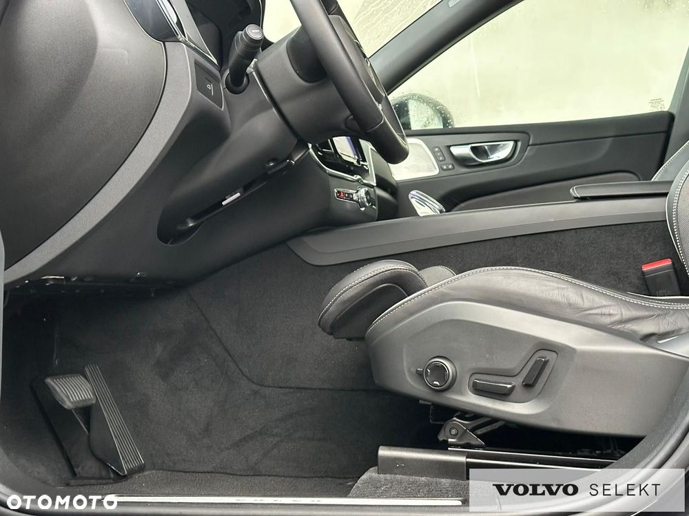 Volvo XC 60 - 25