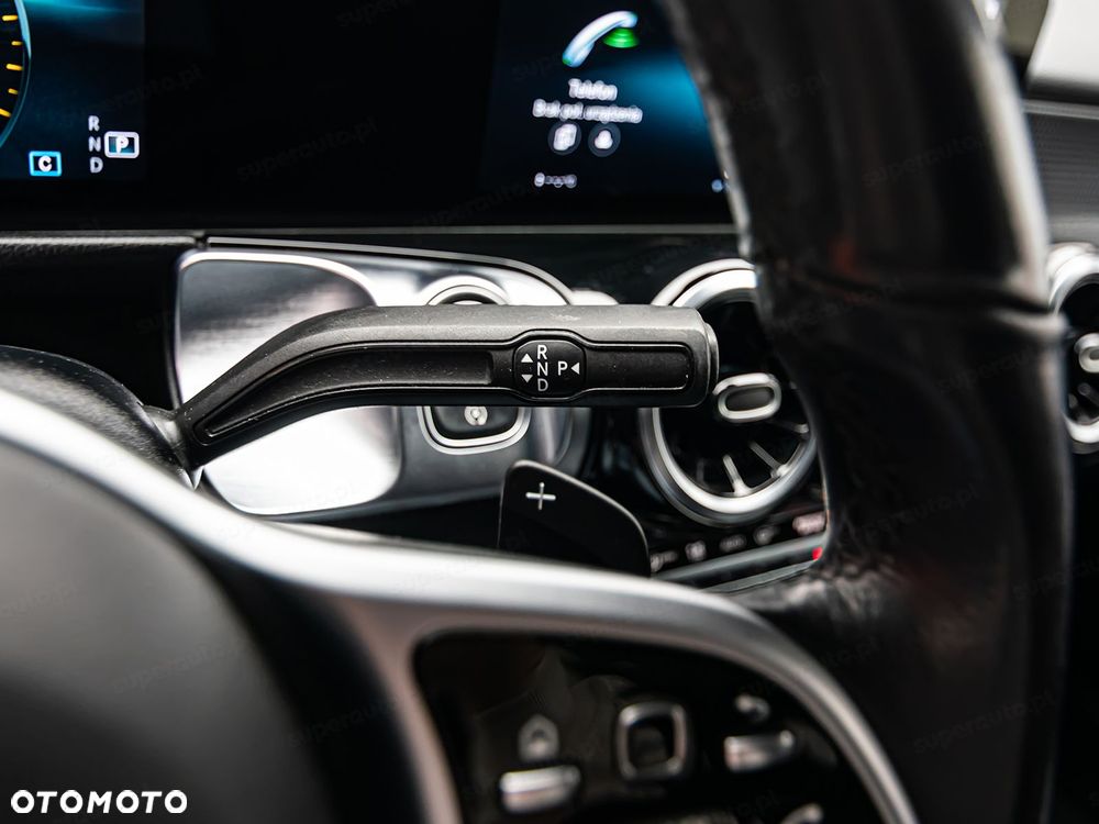 Mercedes-Benz GLB 200 d Progressive 8G-DCT - 20