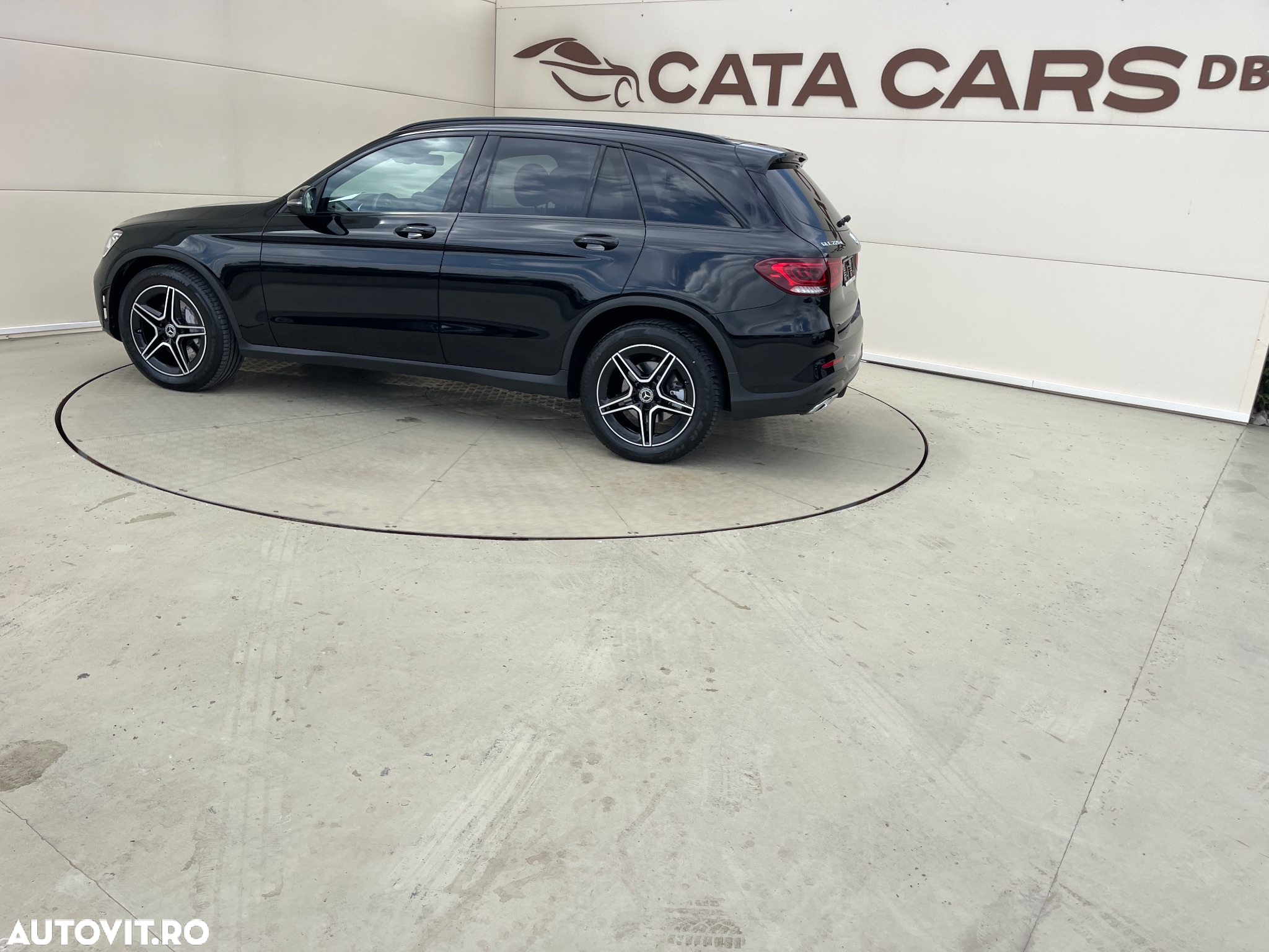 Mercedes-Benz GLC 220 d 4Matic 9G-TRONIC AMG Line - 9
