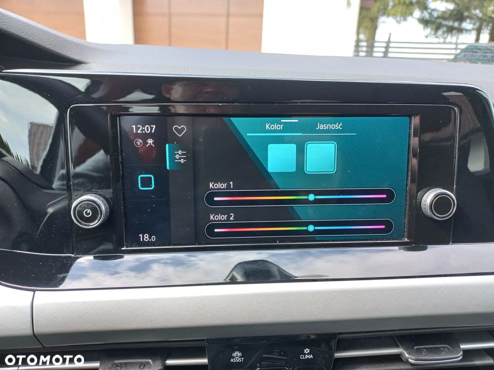 Volkswagen Golf - 18