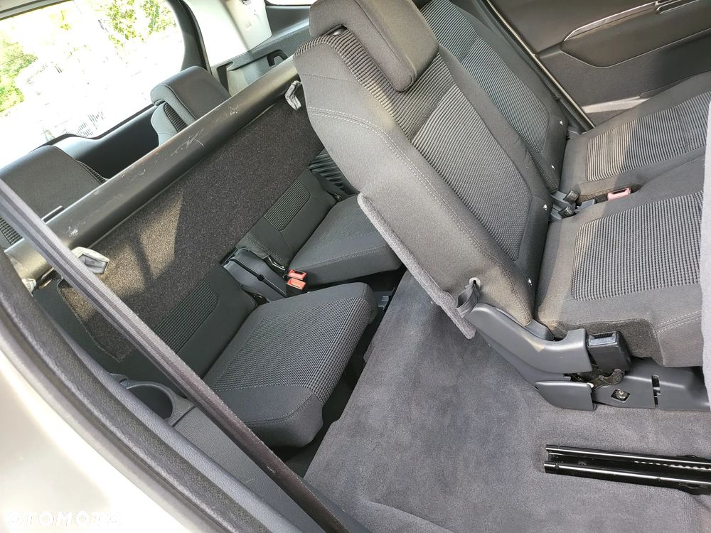 Peugeot 5008 1.6 THP Allure 7os - 21