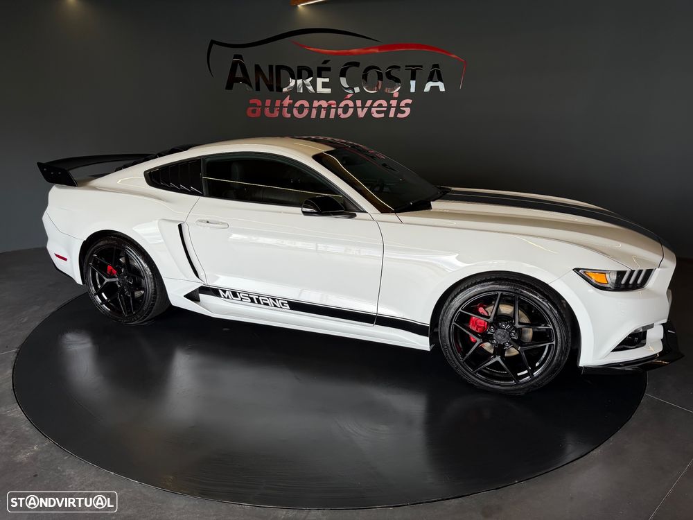 Ford Mustang 2.3i EcoBoost Aut. - 2