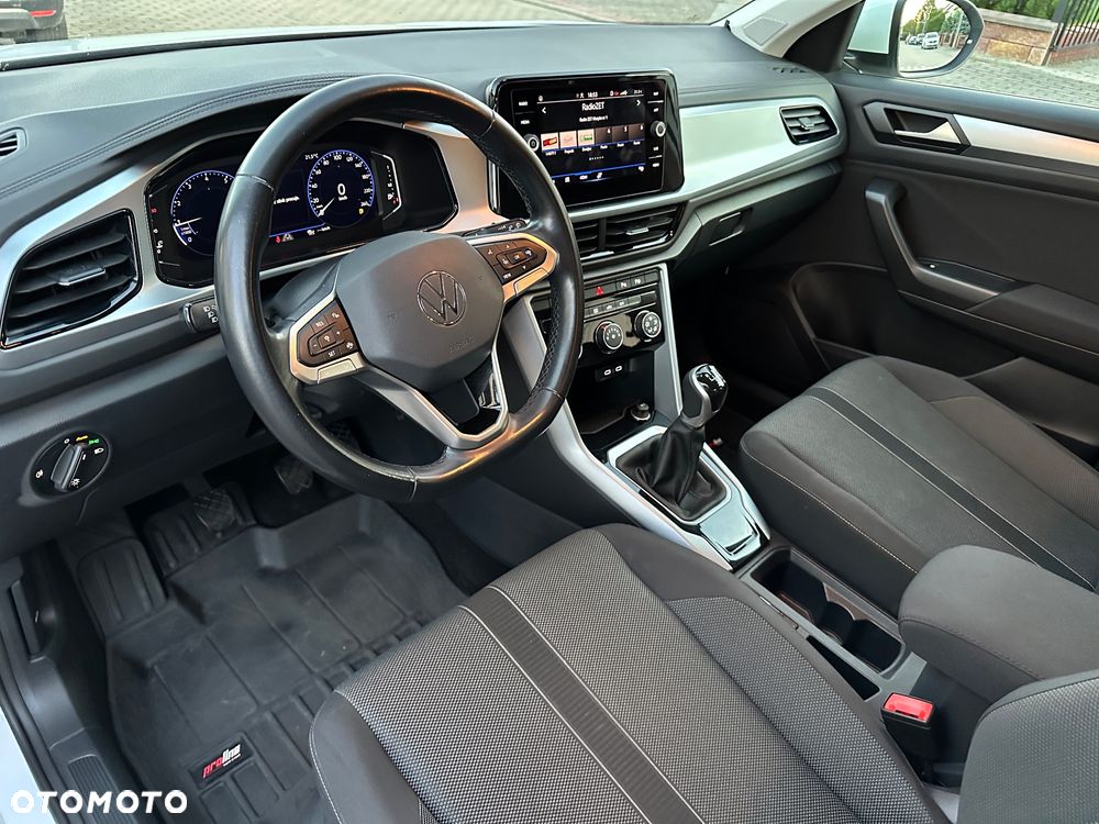 Volkswagen T-Roc 1.5 TSI Life - 23