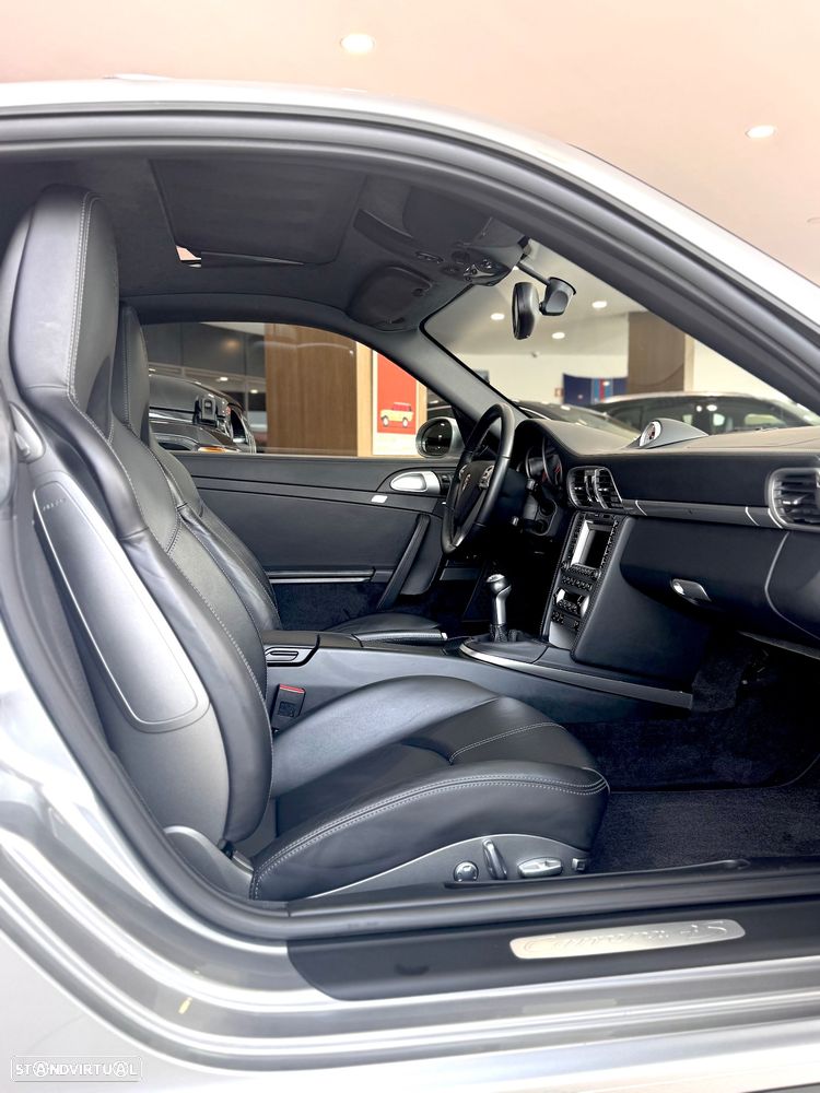 Porsche 911 (997) Carrera 4 S - 13