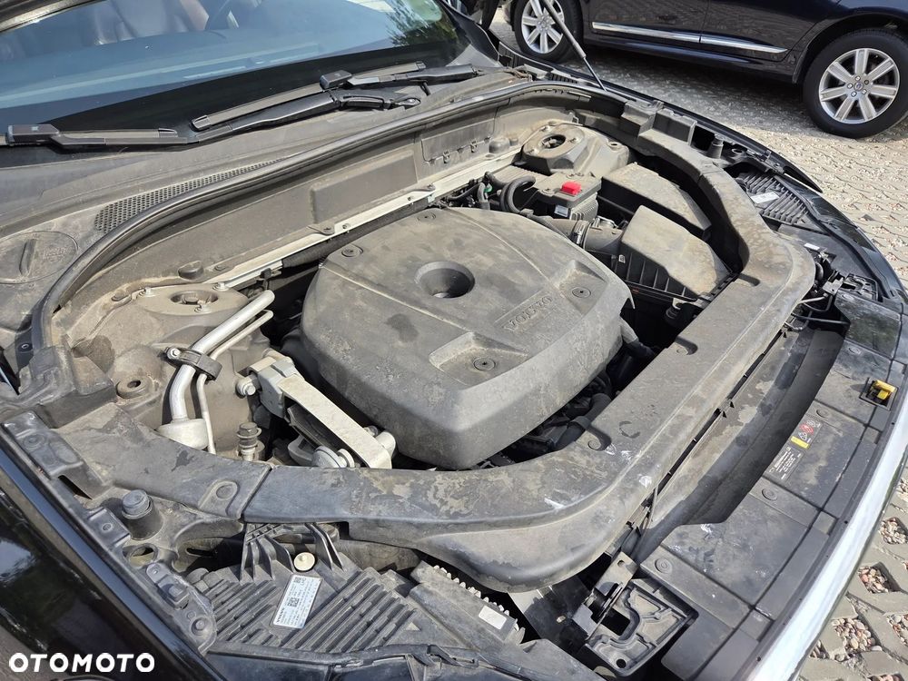 Volvo XC 60 T5 Geartronic Momentum - 24