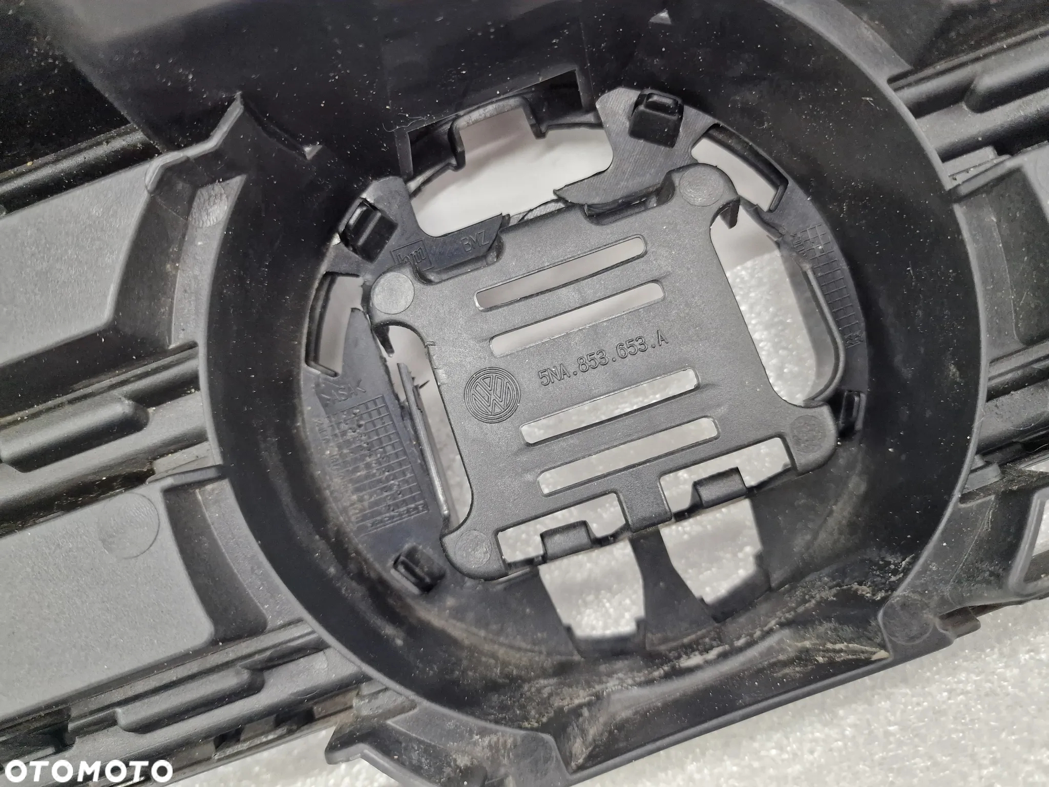 VW TIGUAN II 5NA 16- ATRAPA / GRILL PRZEDNI PRZÓD , NR 5NA853653A , NR AUKCJI GL452 - 18