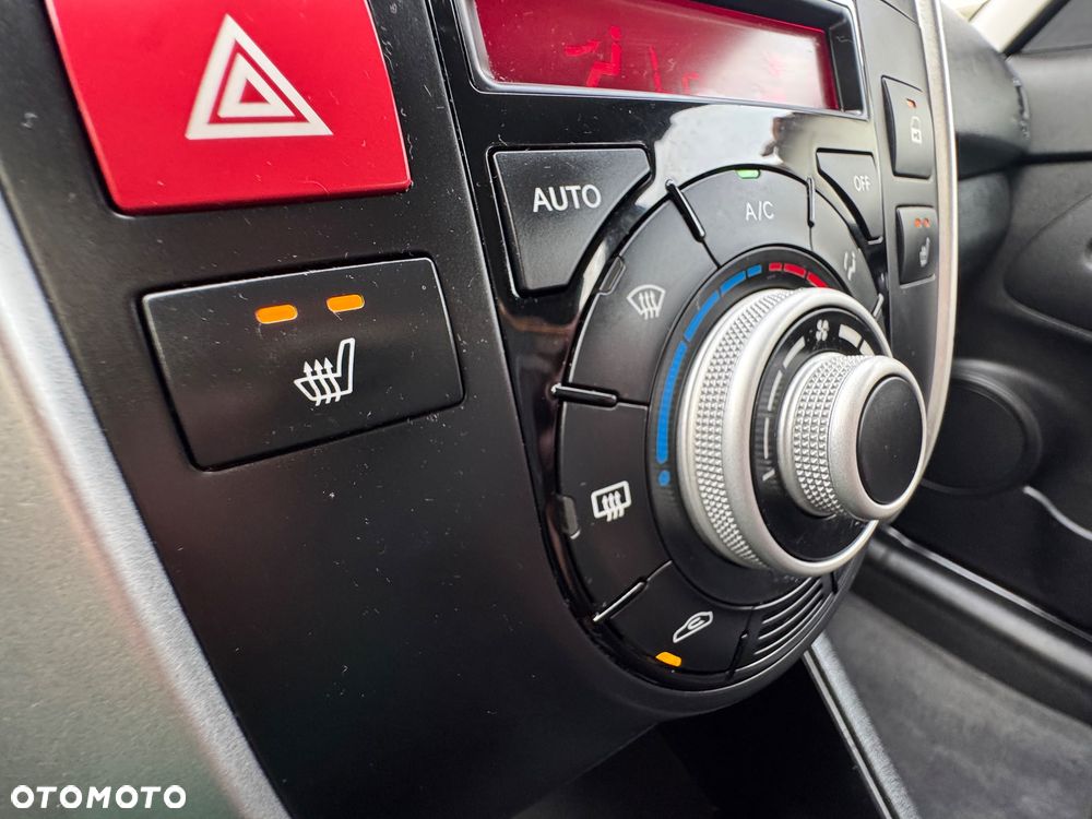 Kia Venga - 18