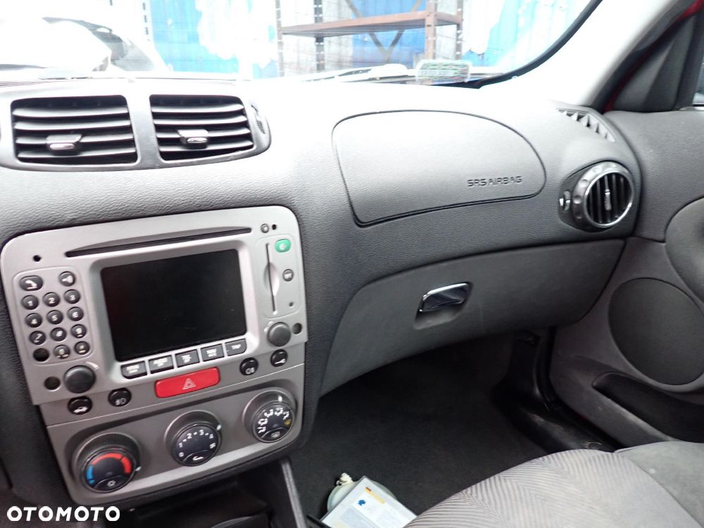 CZĘŚCI - Alfa romeo 147 1,6 16V 105KM AR37203 HB 3D 5B lakier 130 B/B 2002r. INDEX - 10035 - 8