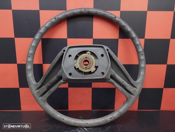 Volante Toyota Dyna 250 - 2