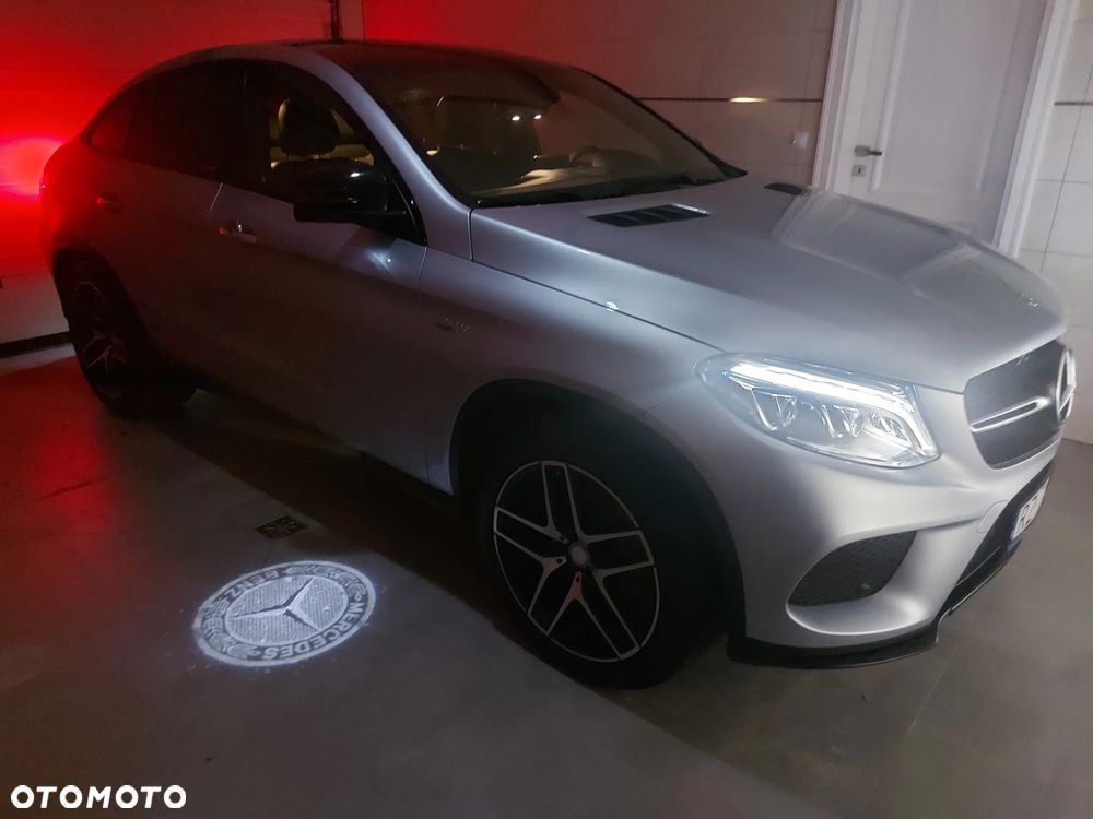 Mercedes-Benz GLE - 11