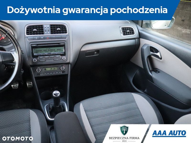 Volkswagen Polo - 10