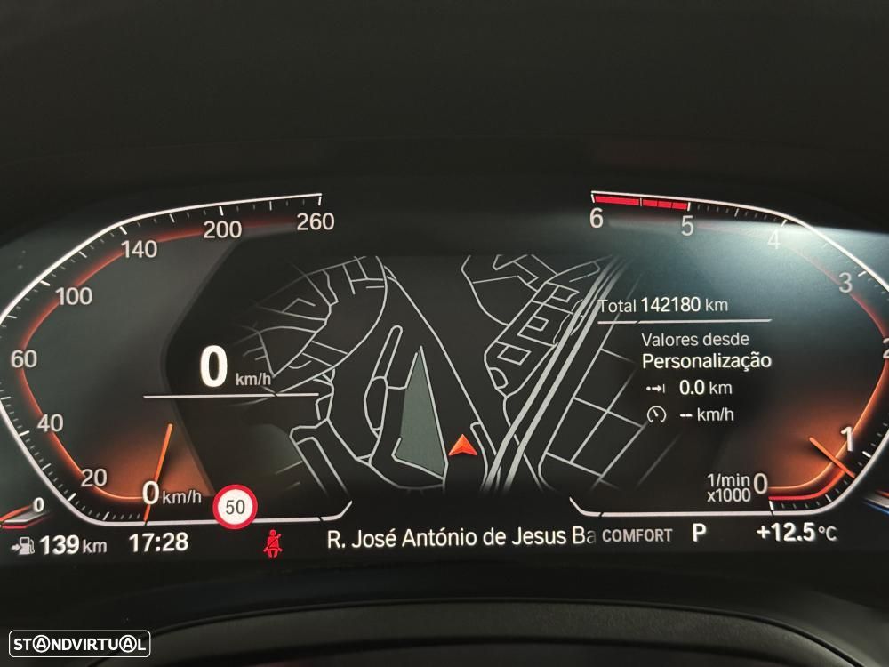 BMW 318 d Aut. Sport Line - 33